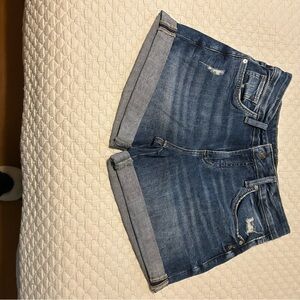 Silver Jeans Co.
Women's Boyfriend Mid Rise Shorts